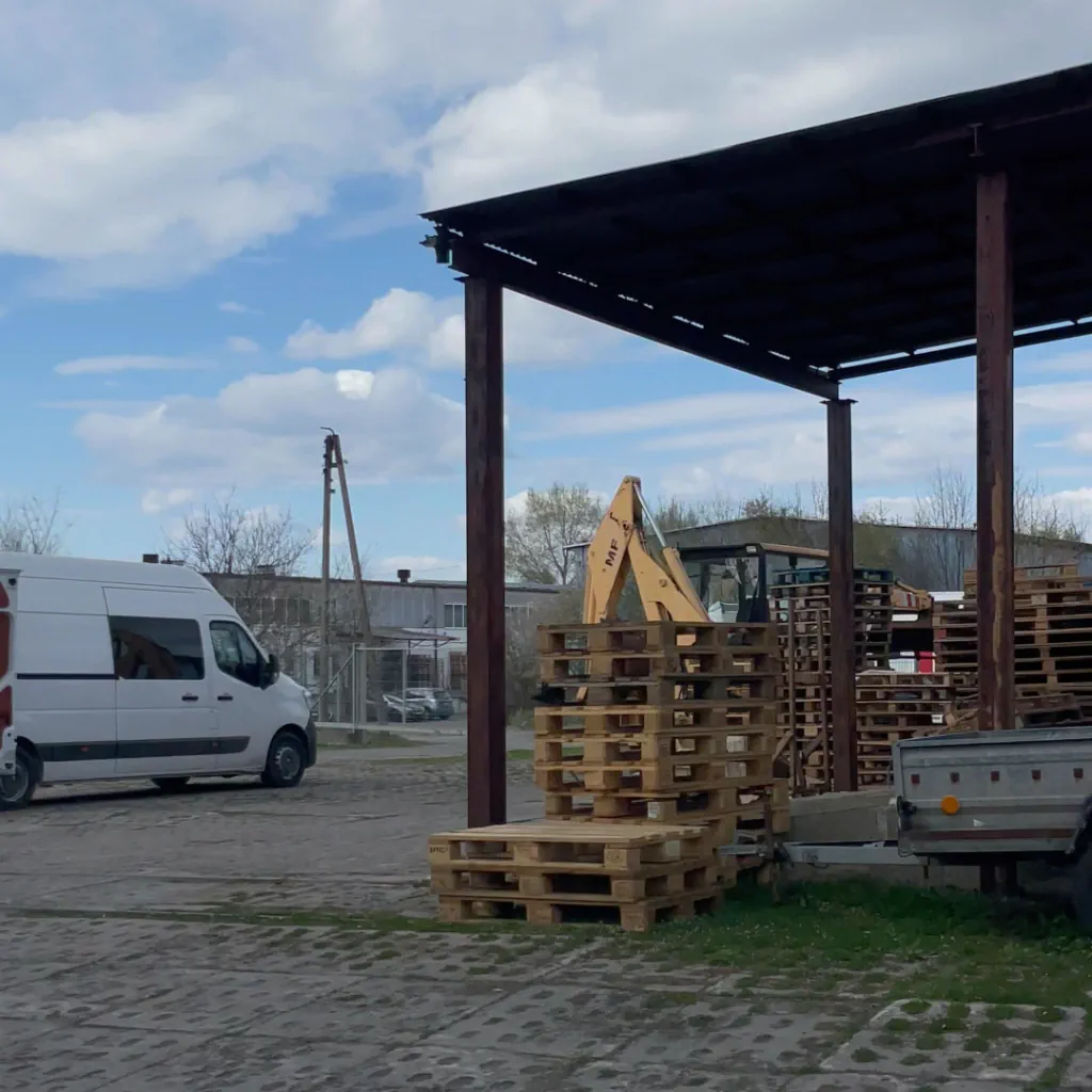 Территория склада в Польше